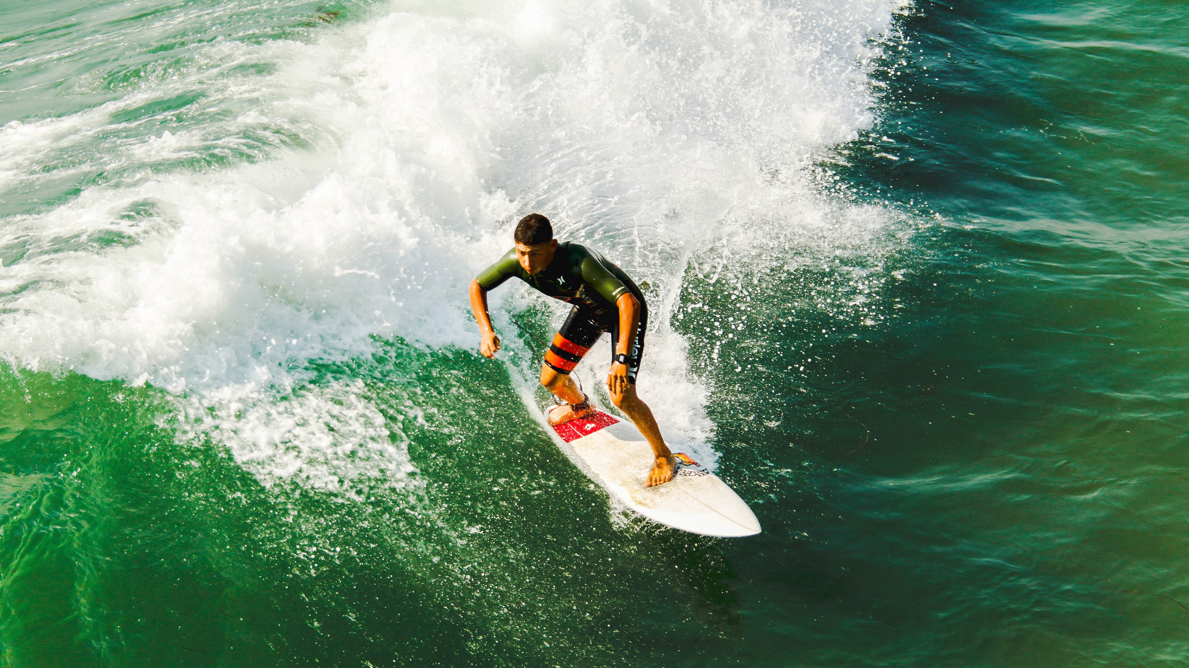 鹈鹕对阵开拓者，约基奇主宰比赛走向